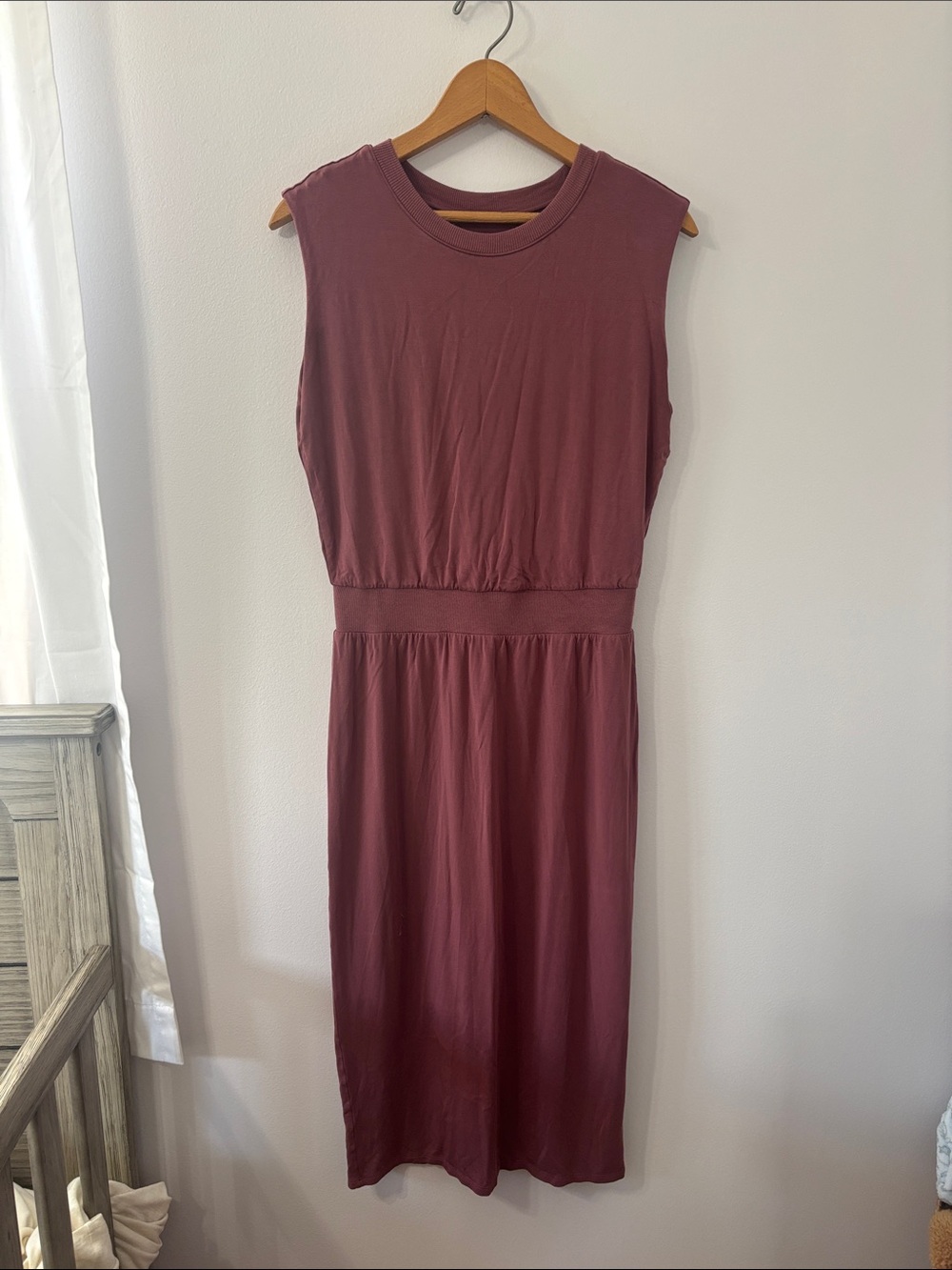 Athleta Sleeveless Midi Dress in Mauve